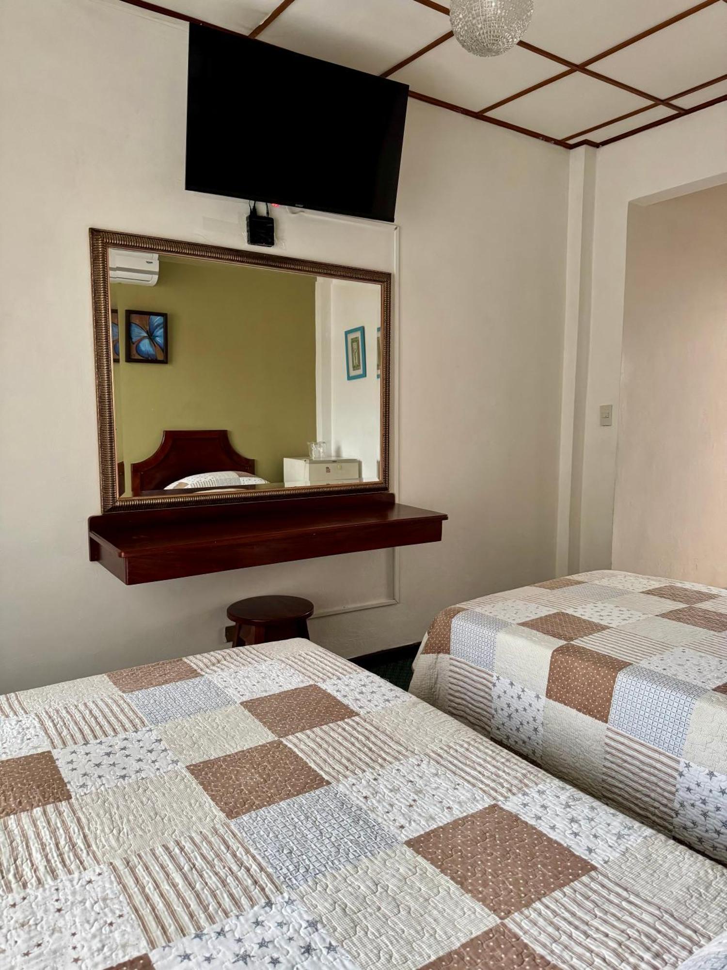 Hotel Malinche 奎波斯城 外观 照片
